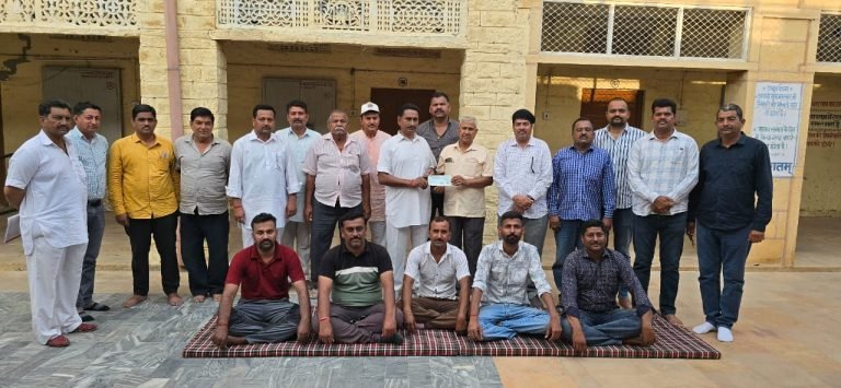 श्री हजूरी समाज ने रावणा राजपूत आरोग्य भवन जोधपुर को 250000 सहायता राशि भेंट की