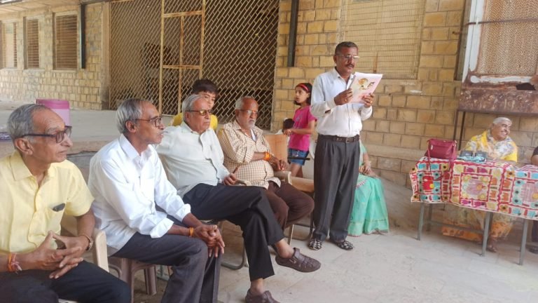 शिक्षाविद स्वर्गीय बाबू लाल जी व्यास की स्मृति में परिवारजनों ने बालिका विद्यालय में भेंट किया वाटर कूलर