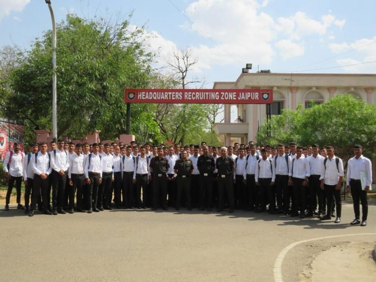 राजस्थान से 1700 से अत्यधिकअग्निवीर अभ्यार्थी प्रशिक्षण हेतु  रेजिमेंटल सेंटर्स को रवाना