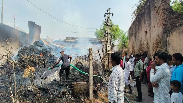 शाहपुरा समाचार: शाहपुरा में नहीं है फायर ब्रिगेड की सुविधा, अचानक आग लगने से 1 लाख का नुकसान