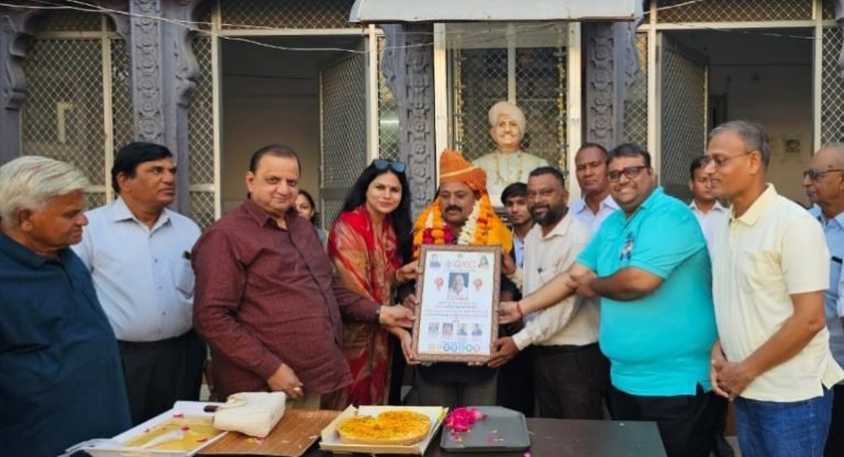 कायस्थ समाज ने राजीव गौड़ के रेजिडेंट एडिटर के पद पर पदोन्नत होने पर किया सम्मानित