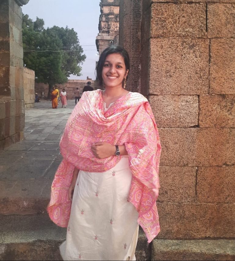 अनुश्री राठी ने बढ़ाया गौरव बनी MBBS डॉक्टर