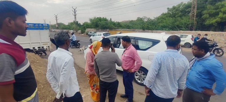 बिना ढके कचरा परिवहन करने पर डंपर चालक से वसूली जुर्माना राशि