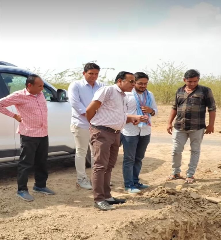 बालोतरा- तिलवाड़ा बोरावास के बीच पुनः पेयजल लाइन हुई लीकेज