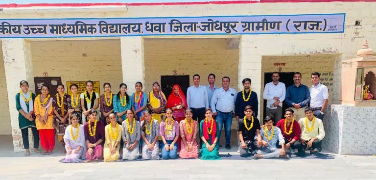 पीएम श्री रा.उ.मा.वि. धवा में मेधावी विद्यार्थियों का सम्मान