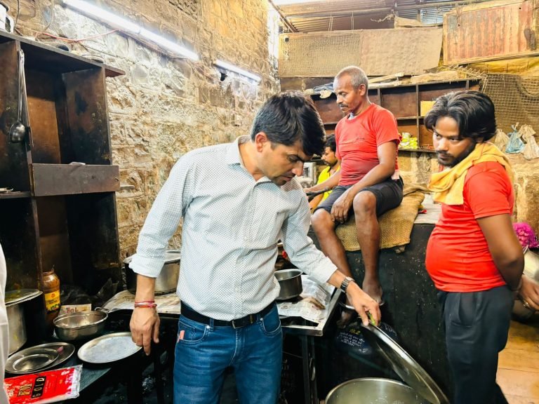 जैसलमेर में 8 रेस्टोरेंटो से पनीर,सब्जियों,ग्रेवी सहित 12 सैंपल भरे