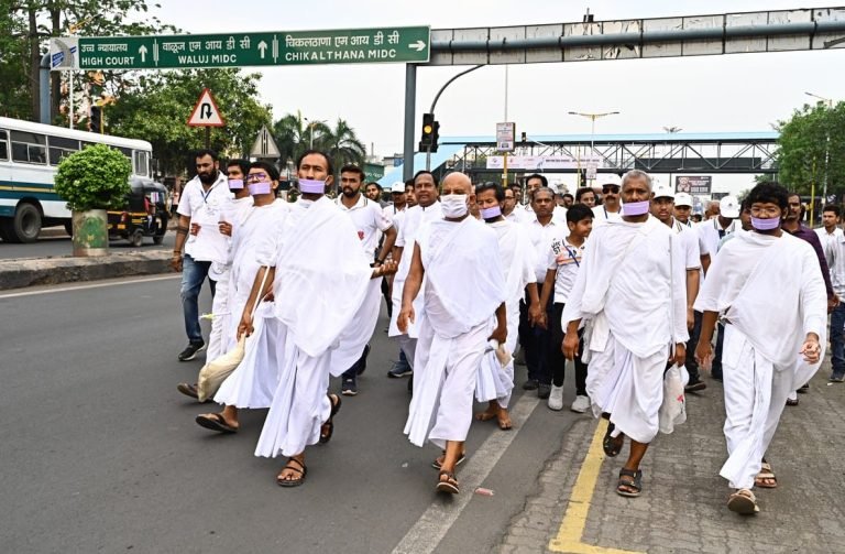उनहत्तर वर्षों की आध्यात्मिक प्यास बुझा गतिमान हुए ज्योतिचरण