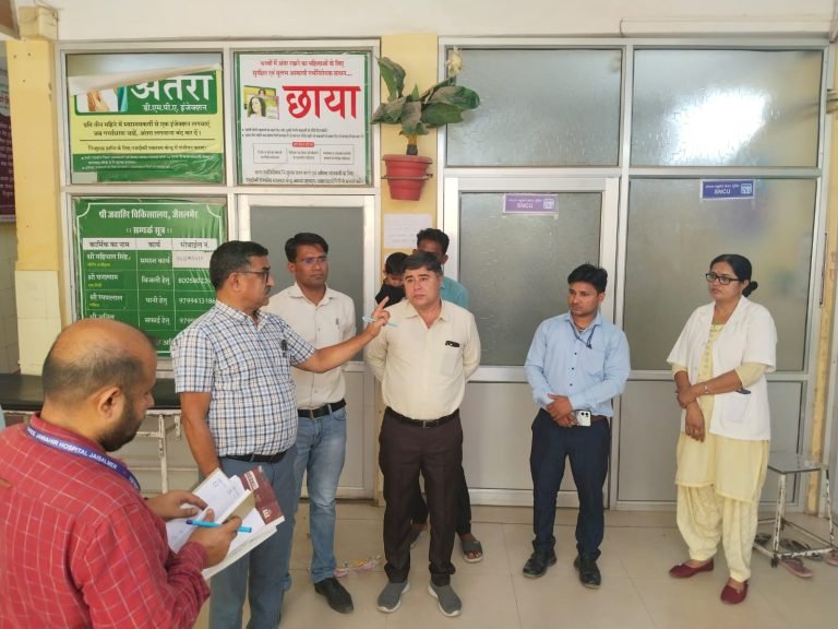 बेहतर स्वास्थ्य सेवाओं से मरीजों को करें लाभान्वित – डॉ चौधरी