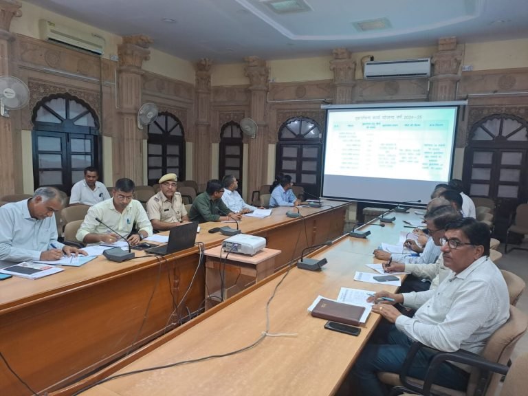 वृक्षारोपण हेतू समय रहते सभी तैयारियॉं सुनिश्चित कर लें