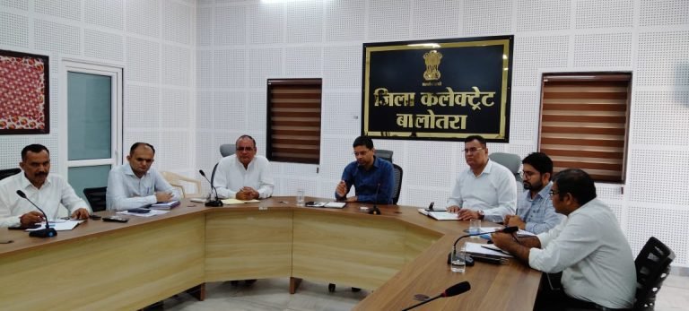 अधिकारी संवेदनशील होकर आमजन को पहुचाये राहत