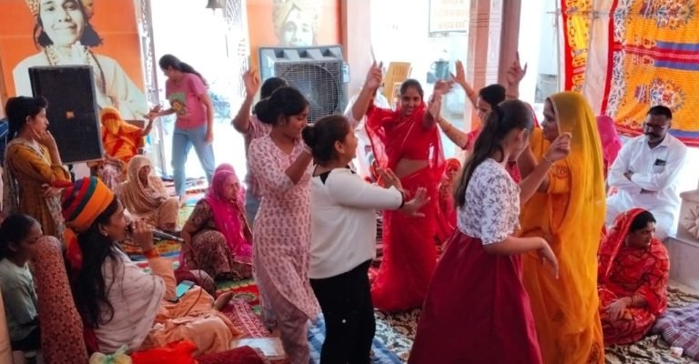 गोगाजी महाराज काहवा काशी धाम में संंकीर्तन में झूमे भक्त