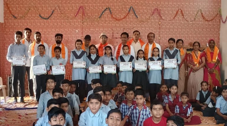 लक्ष्मी शिवनारायण सांवल विद्यालय में हुआ गुरु वंदन छात्र अभिनंदन