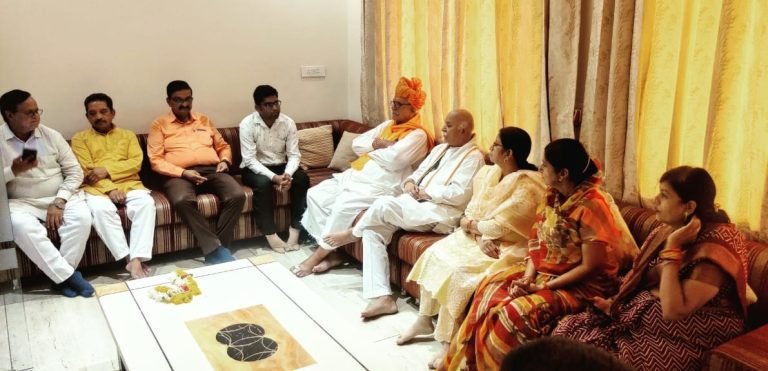 तोगडिय़ा ने की संगठन की गतिविधियों की समीक्षा