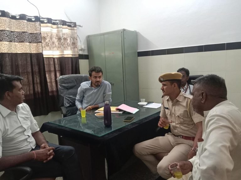 सामुदायिक स्वास्थ्य केन्द्र धवा पर तम्बाकू नियंत्रण के लिए मीटिंग का आयोजन