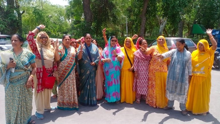 सांसद प्रज्वल रेवन्ना पर कार्रवाई की मांग