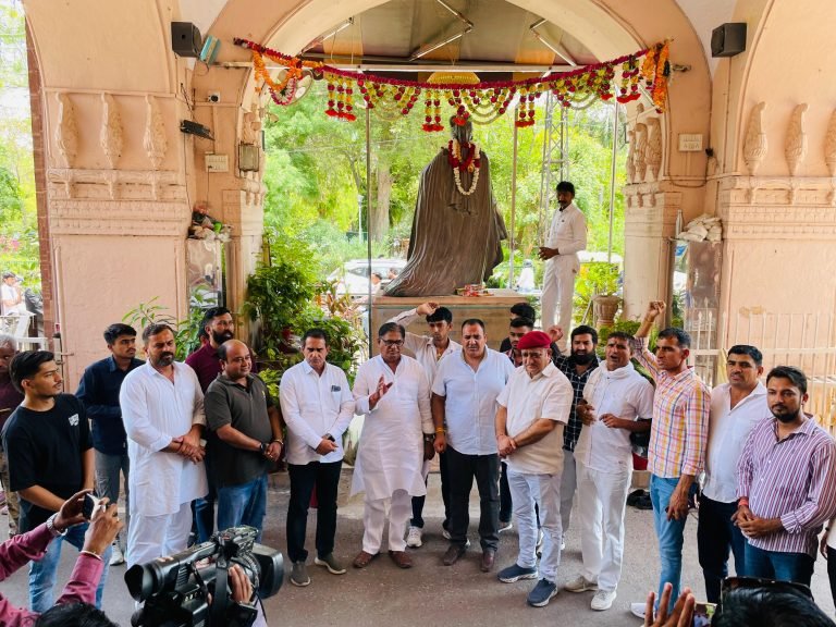 मुंबई क्राइम ब्रांच पुलिस कस्टडी में अनुज थापन बिश्नोई की पुलिस हिरासत में मौत की न्यायिक जांच एवं दोषयों के खिलाफ कानूनी कार्यवाही की मांग