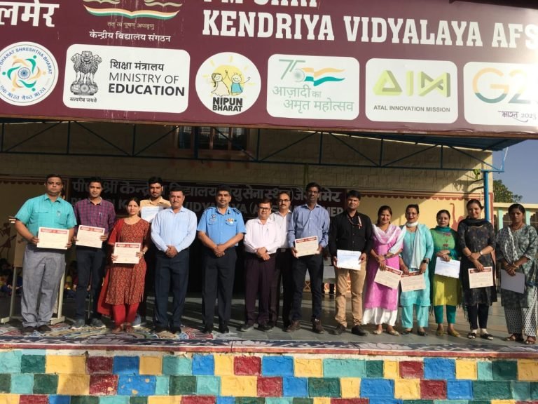 पीएम श्री केंद्रीय विद्यालय वायु सेना स्थल जैसलमेर के शिक्षकों का सीबीएसई बोर्ड परीक्षा 2023 के उत्कृष्ट परीक्षा परिणाम के लिए किया सम्मान