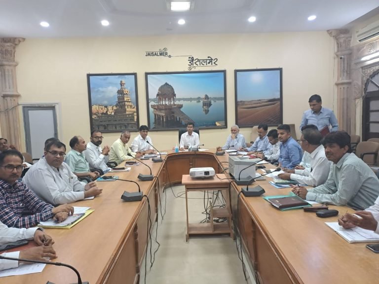 गर्मी की सीजन को देखते हुए विद्युत एवं पेयजल आपूर्ति पर विशेष फोकस रखें-जिला कलक्टर समय पर मिले लोगों को पीने का पानी