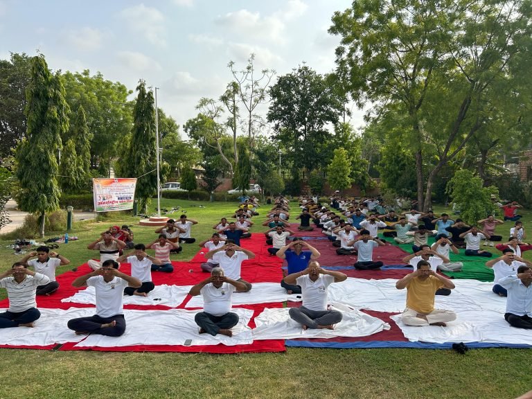 राष्ट्रीय कौशल प्रशिक्षण संस्थान में अंतर्राष्ट्रीय योग दिवस का आयोजन