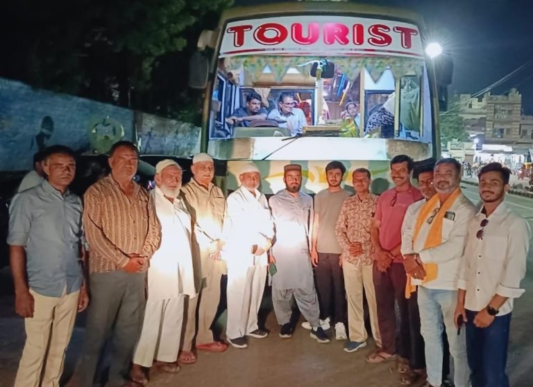 देश में अम्नों-शांति, भाईचारे के पैगाम के साथ काफिला अजमेर रवाना