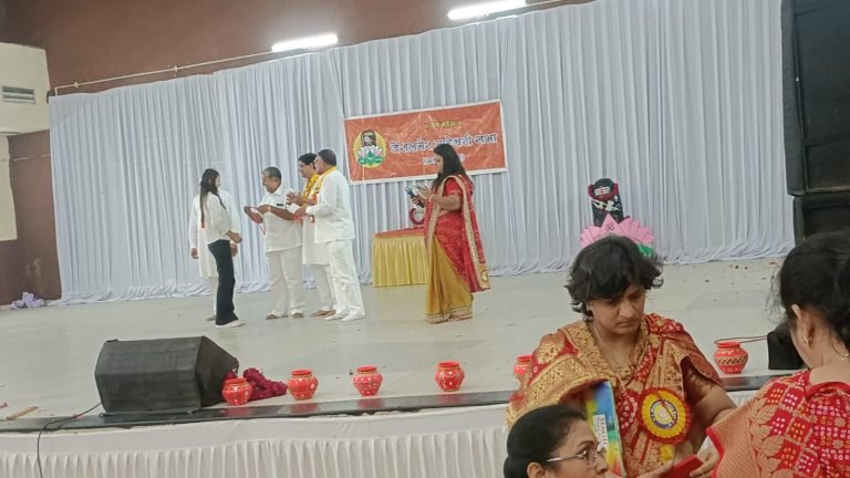 महेश नवमी पर दिव्यंका सांवल को किया गया पुरुस्कृत