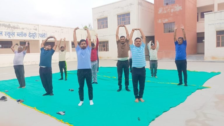 योगदिवस पर प्रतिदिन योग करने का लिया प्रण