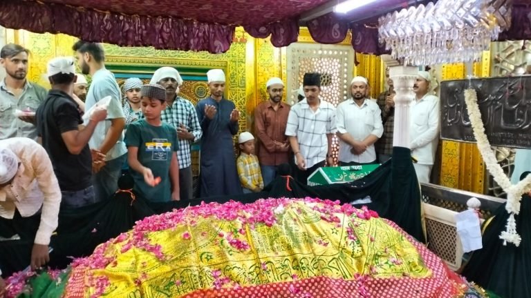 दिल्ली व उत्तराखण्ड में सद्भाव, सौहार्द की चादर शरीफ पेश कर काफिला आज जोधपुर लौटेगा