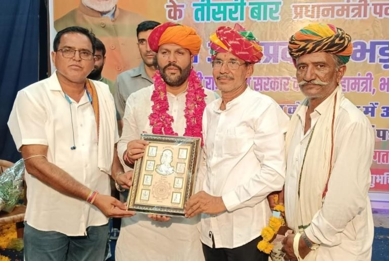 देवनारायण बोर्ड के अध्यक्ष एव राज्य मंत्री ओम प्रकाश भड़ाना को जन्मदिवस पर हार्दिक बधाई दी