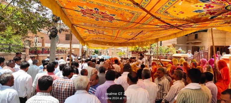 कृषि विश्वविद्यालय जोधपुर के कुलपति प्रोफेसर बी आर चौधरी की अंतिम यात्रा में उमड़ा जन सैलाब