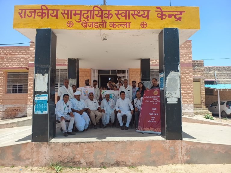 पर्यावरण दिवस पर पौधारोपण कर लिया संरक्षण का संकल्प हीट स्ट्रोक से बचाव पर की हेल्थ टाॅक