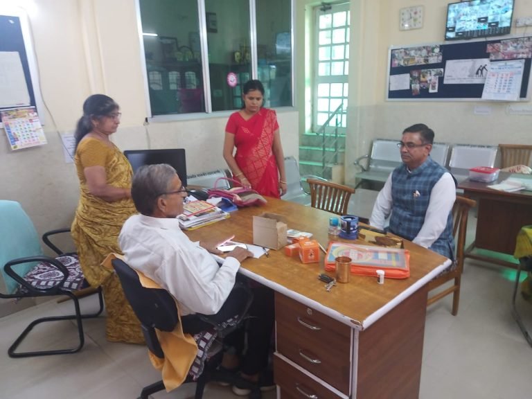 बाल-बालिका गृह का किया निरीक्षण