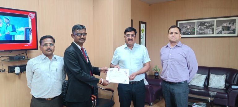 टीटीआई पुरखाराम पीसीसीएम अवार्ड से सम्मानित