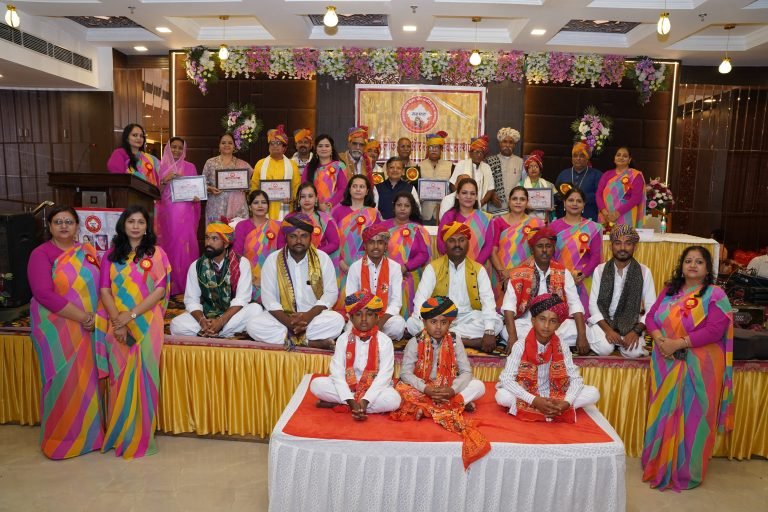 अंतरराष्ट्रीय स्तर के 11 लोक कलाकारों का हुआ सम्मान अंतरराष्ट्रीय स्तर के 11 लोक कलाकारों का हुआ सम्मान