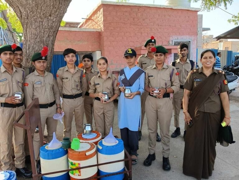 रेलवे स्टेशनों पर पेयजल आपूर्ति के पुख्ता बंदोबस्त