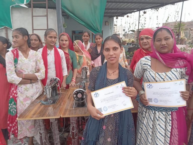 उम्मीदों की लौ : सांसी बस्ती, रातानाडा का विकास और संघर्ष