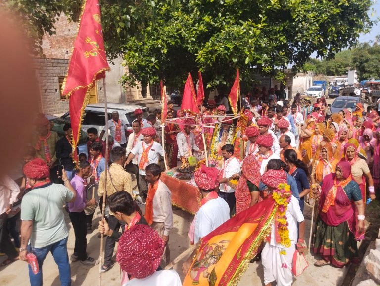 गुरु पूर्णिमा के एक दिवस पुर्व जता भगाबाबा व सद्गुरु भंवर महाराज के सानिध्य में निकाला भव्य वरघोडा