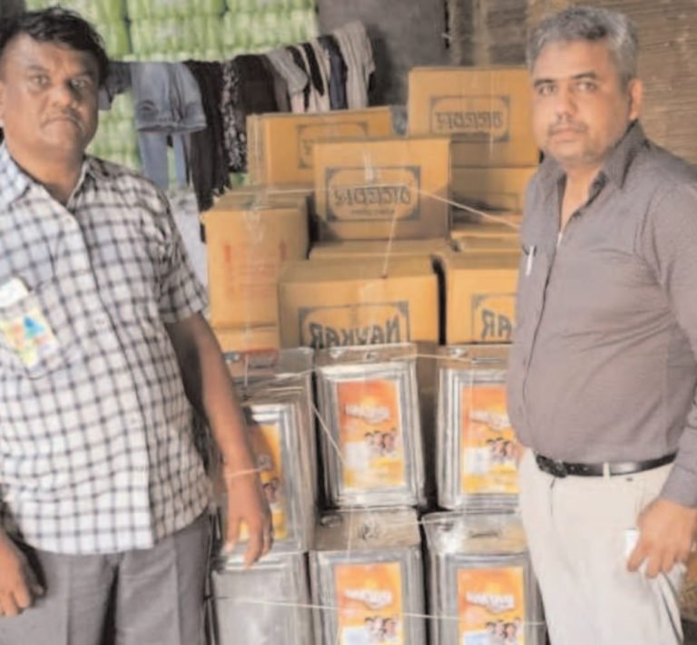 स्वास्थ्य विभाग की शुद्ध आहार मिलावट पर वार के तहत कार्यवाही