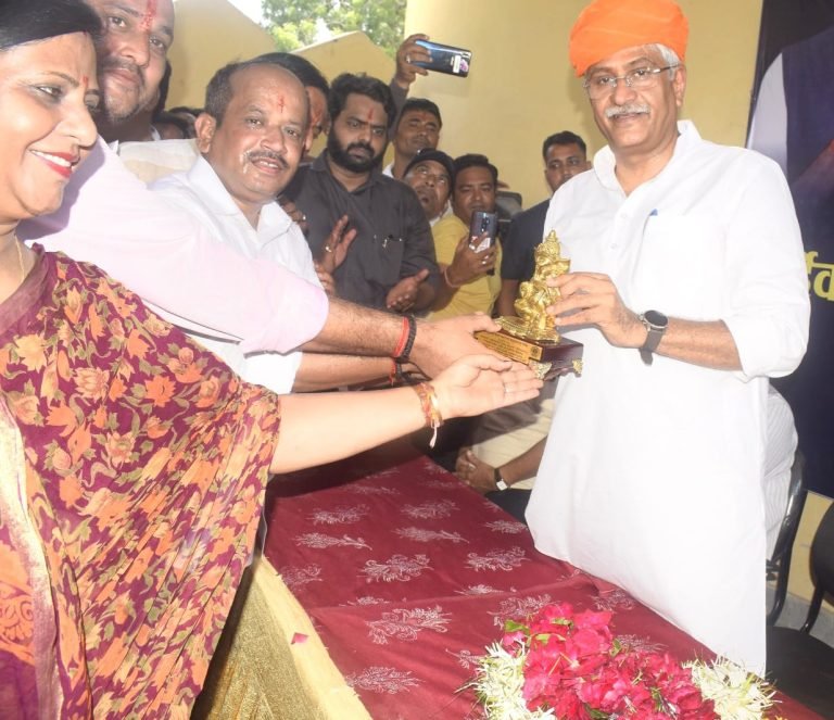 जोधपुर प्रेस क्लब कार्यालय का विधिवत उदघाटन, केंद्रीय मंत्री शेखावत सहित अन्य जनप्रतिनिधि रहे उपस्थित