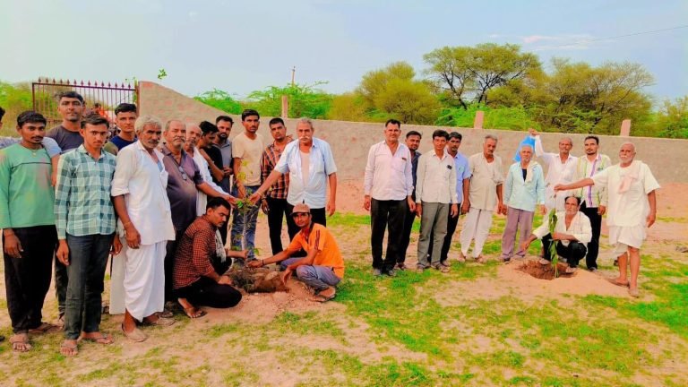 श्री गुंसाई गौ सेवा समिति ने किया पौधारोपण