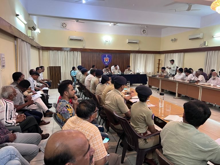 आपसी भाईचारे एवं सामाजिक सौहार्द्र के साथ मनाए पर्व- पुलिस आयुक्त, जोधपुर