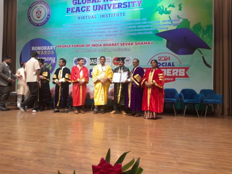 ग्लोबल हूमन पीस यूनिवर्सिटी द्वारा जादूगर कौशिक सम्मानित