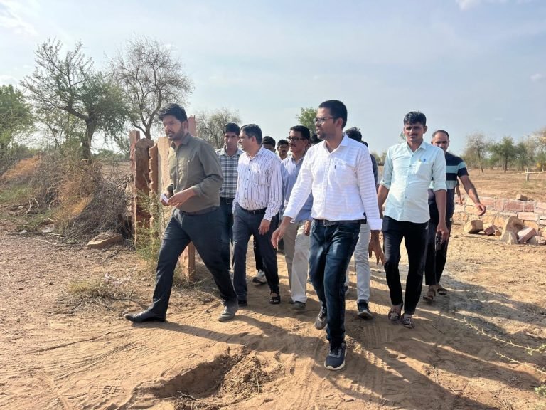 मुख्य कार्यकारी अधिकारी जिला परिषद धीरज कुमार सिंह ने ग्राम पंचायत सेवाला चाली का निरीक्षण किया