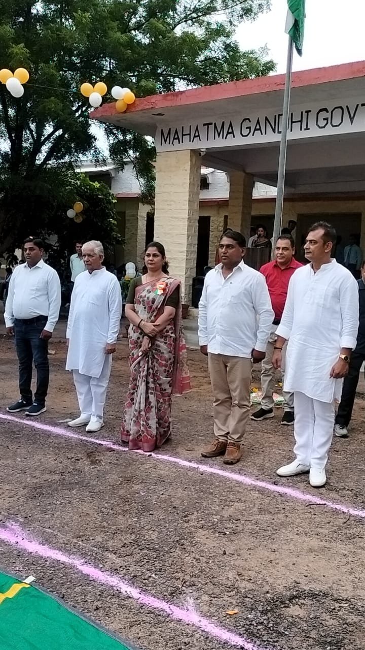 स्वतंत्रता दिवस पर दिया पौधारोपण का संदेश