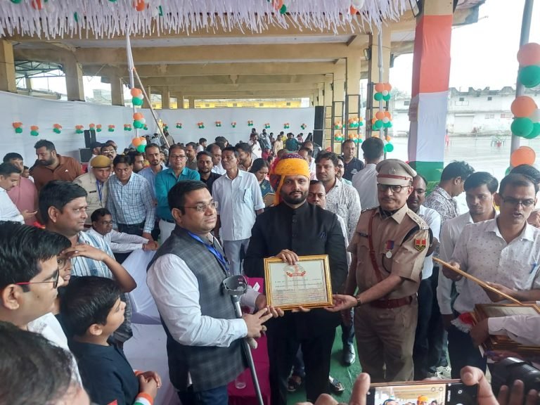 सामाजिक कार्यों के एवज में अदाणी फाउंडेशन हो रहा है लगातार 5 वर्षों से सम्मानित