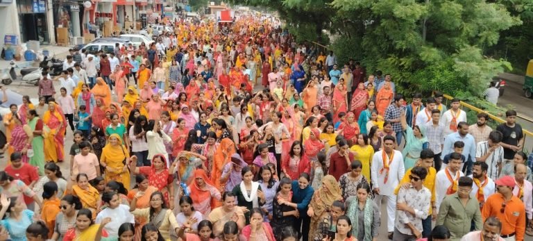 शहर में मची कृष्ण जन्माष्टमी की धूम