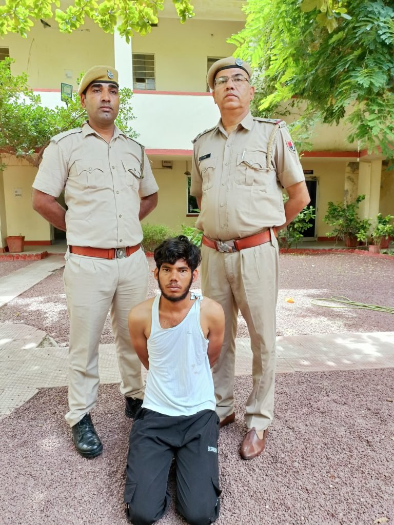 थाना बालोतरा द्वारा लूट के प्रकरण में 06 माह से फरार आरोपी दिलीप गिरफ्तार