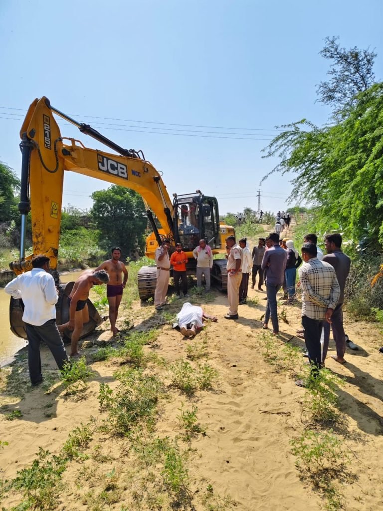 नहर में शव मिलने से फैली सनसनी