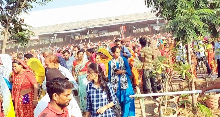 भक्तिमय हुआ भीलवाड़ा. उमड़ा आस्था का सैलाब