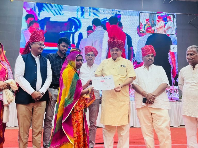 राजस्थान दिवस साप्ताहिक महोत्सव : जिला स्तरीय विकास एवं सुशासन समारोह डॉ. एसएन मेडिकल कॉलेज सभागार में हुआ आयोजित