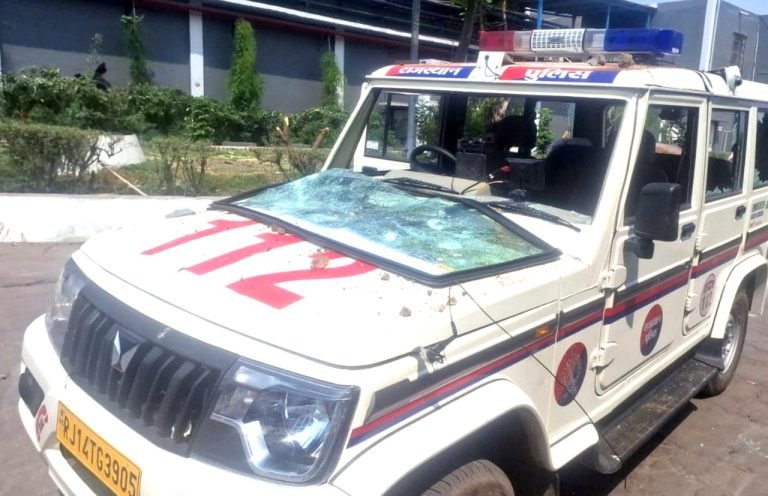 बोनस को लेकर संगम फैक्ट्री में हंगामा